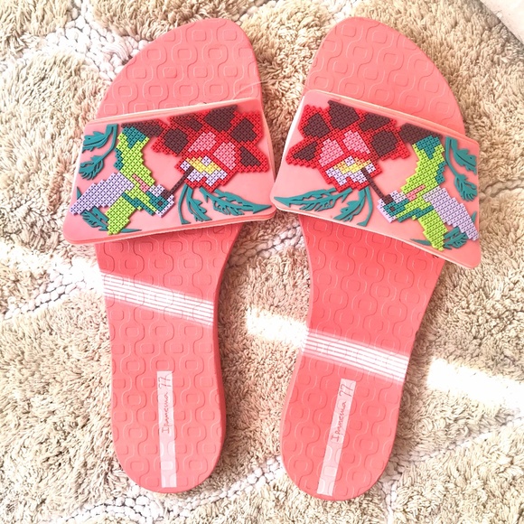ipanema nectar slides